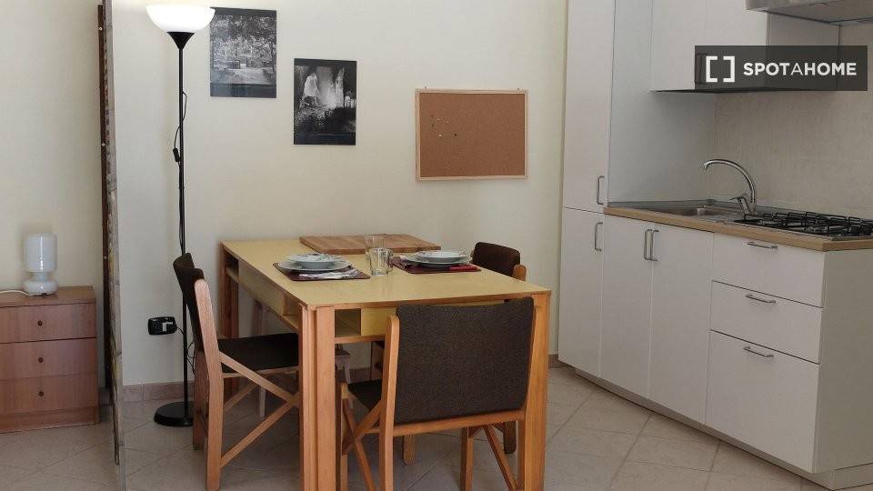 appartamento in affitto a Napoli in zona San Lorenzo