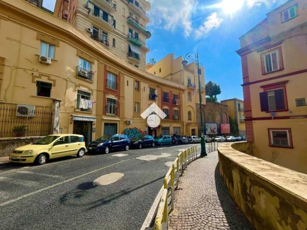 appartamento in affitto a Napoli in zona Chiaia