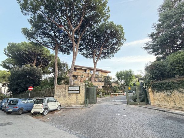 appartamento in affitto a Napoli in zona Posillipo