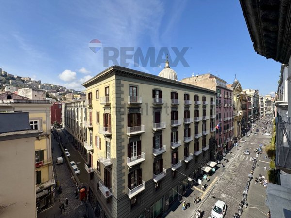 appartamento in affitto a Napoli in zona Stella