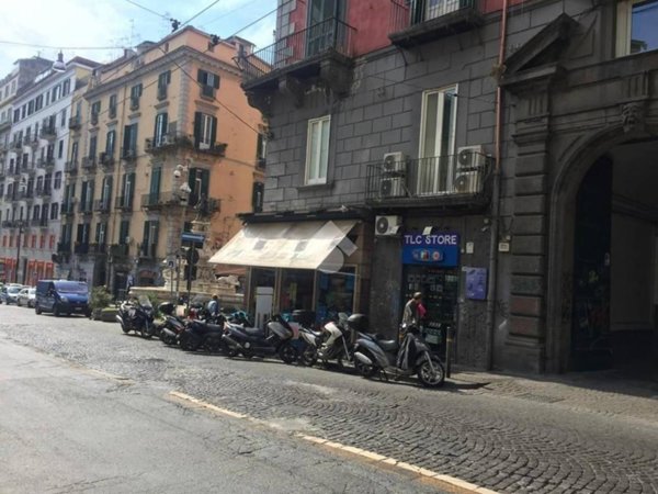 appartamento in affitto a Napoli in zona Stella