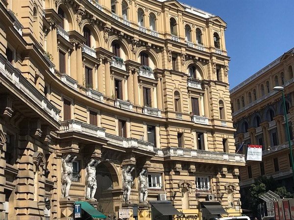 ufficio in affitto a Napoli in zona Centro Antico