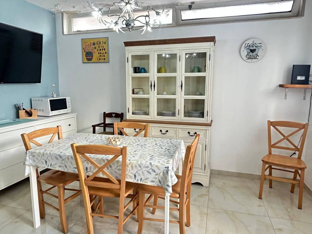 appartamento in affitto a Napoli in zona Stella
