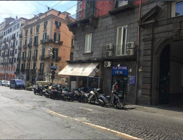 appartamento in affitto a Napoli in zona Stella