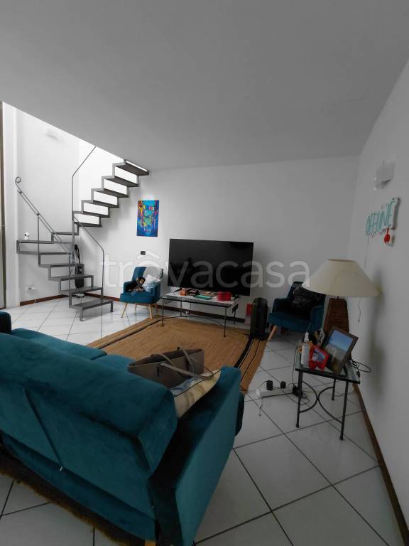 appartamento in affitto a Napoli in zona Chiaia