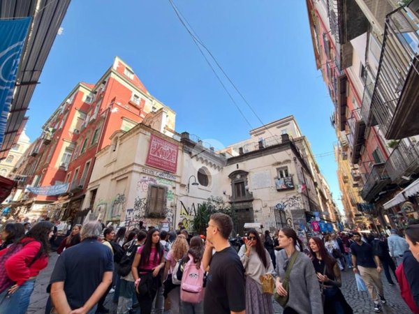 appartamento in affitto a Napoli in zona Stella