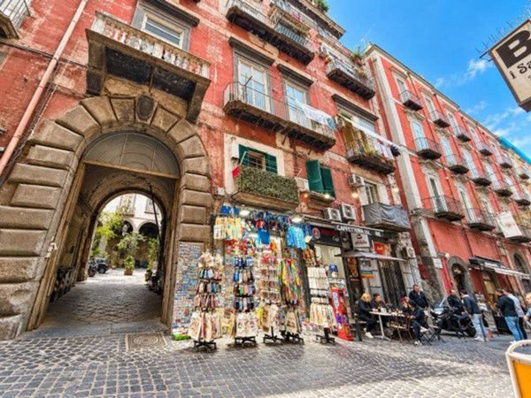 appartamento in affitto a Napoli in zona San Lorenzo