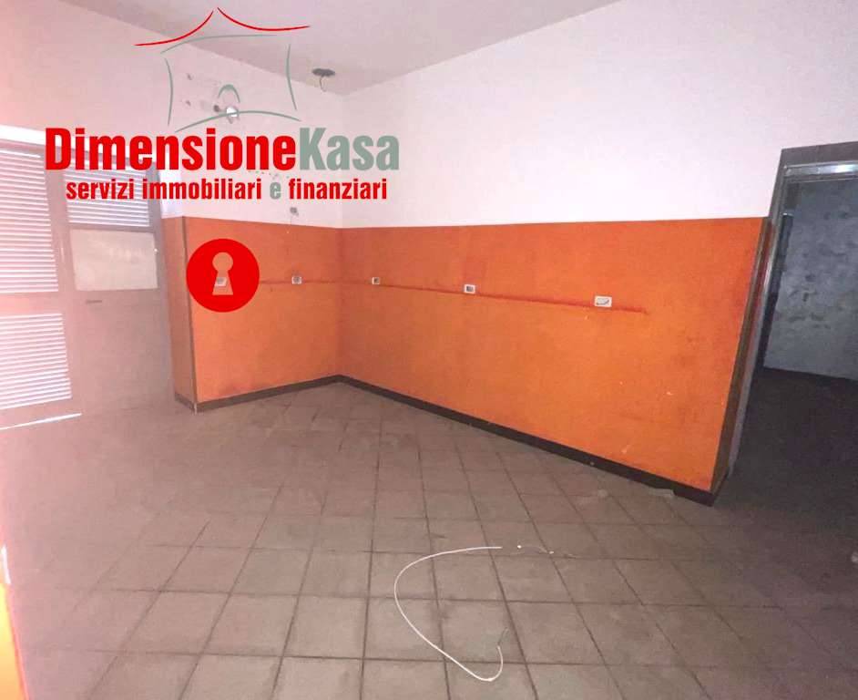 locale di sgombero in affitto a Nola