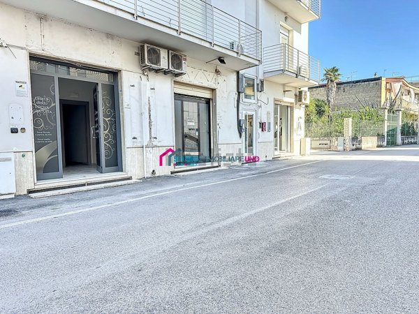 locale commerciale in affitto a Nola