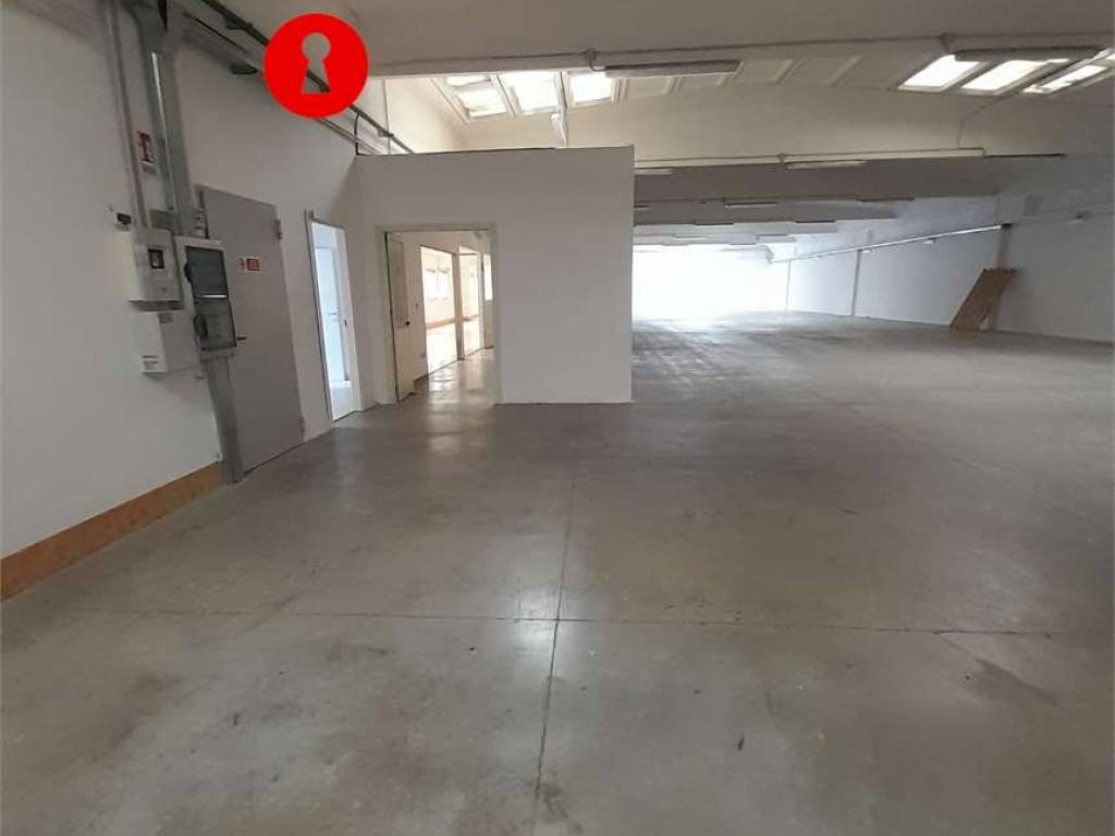 capannone in affitto a Nola