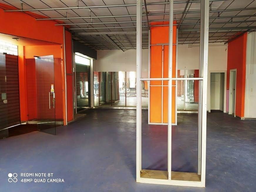 locale commerciale in affitto a Nola