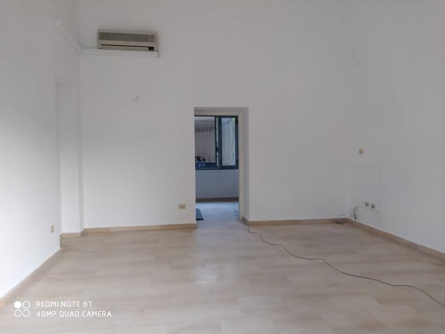 locale commerciale in affitto a Nola