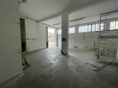 locale commerciale in affitto a Nola