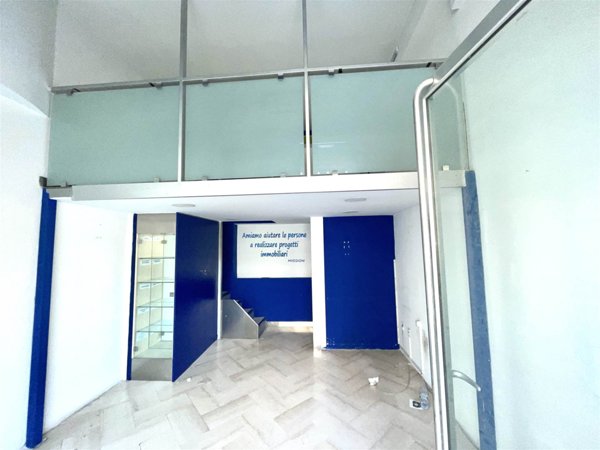 locale commerciale in affitto a Nola