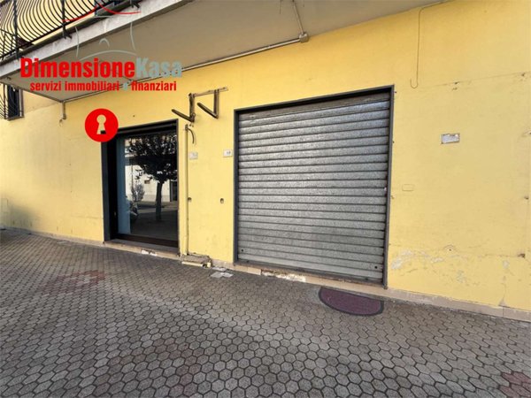 negozio in affitto a Nola