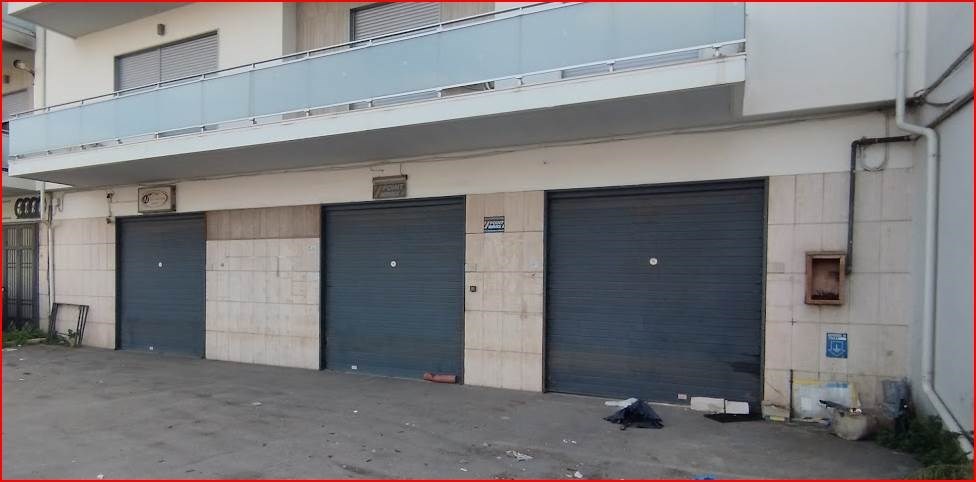 locale commerciale in affitto a Nola