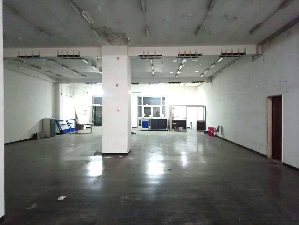 locale commerciale in affitto a Nola