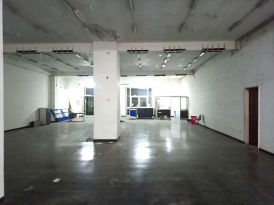 locale commerciale in affitto a Nola