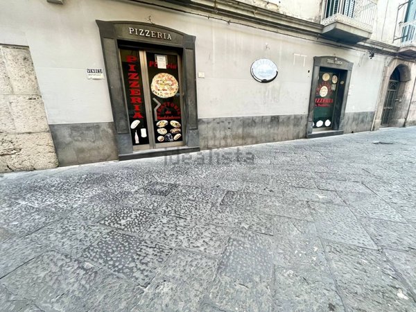locale commerciale in affitto a Nola