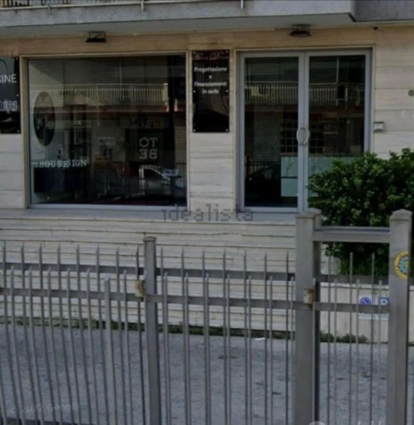 locale commerciale in affitto a Nola