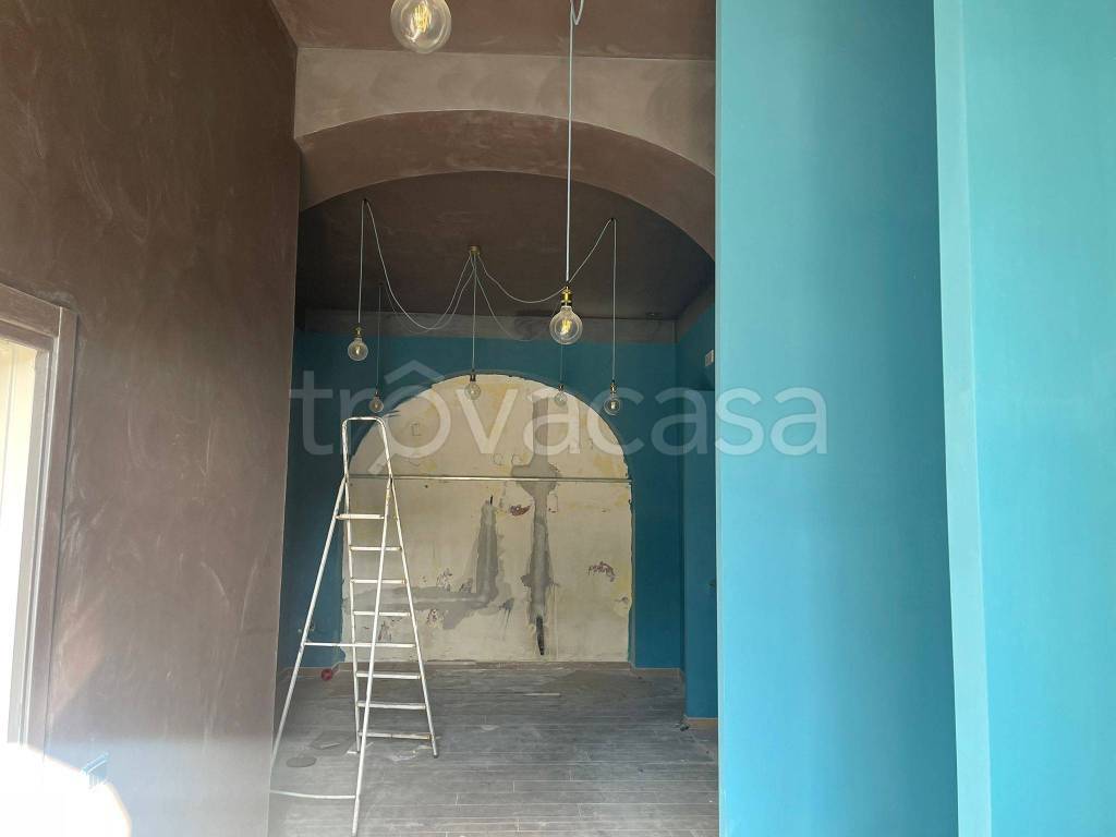 negozio in affitto a Nola