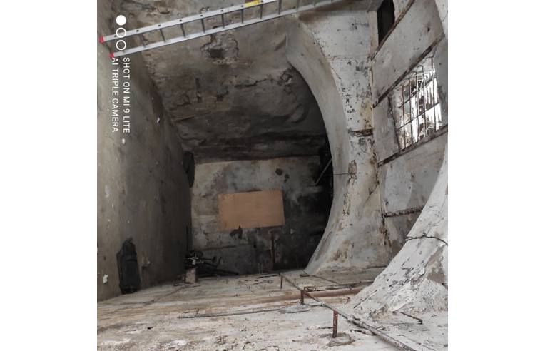 locale commerciale in affitto a Nola