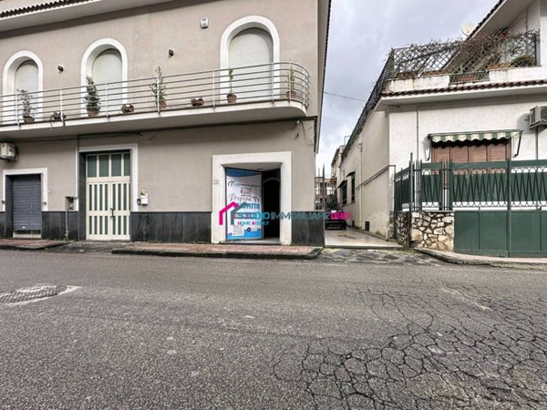 negozio in affitto a Nola