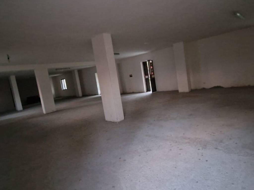 locale commerciale in affitto a Nola