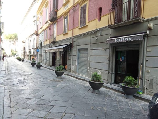 negozio in affitto a Nola