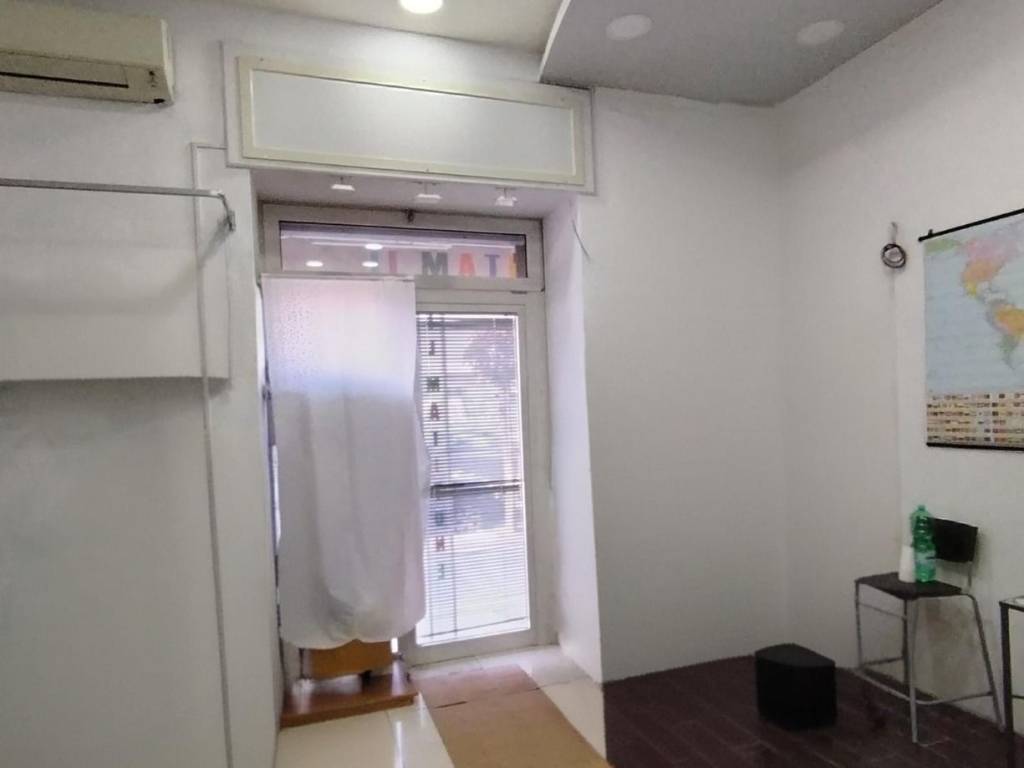 negozio in affitto a Nola