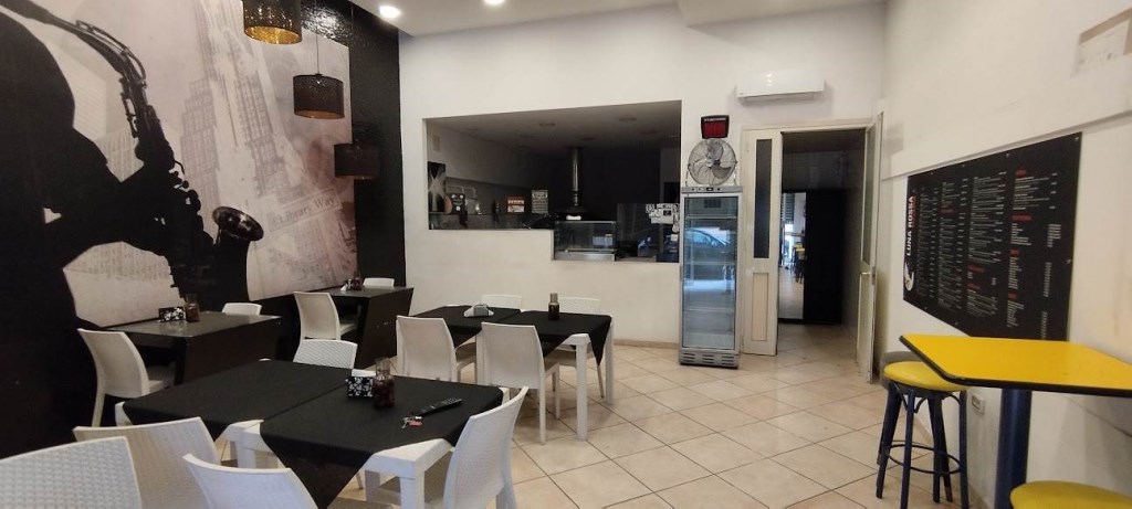 locale commerciale in affitto a Nola