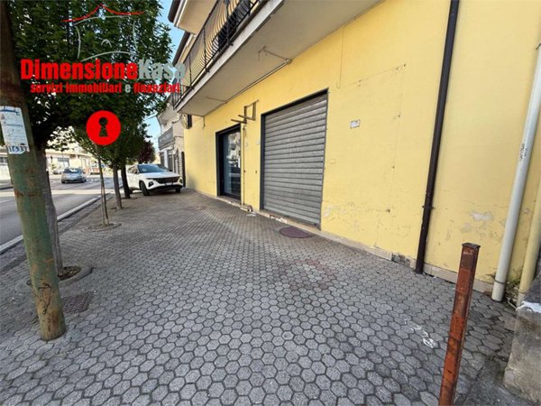 locale commerciale in affitto a Nola in zona Pigna Spaccata