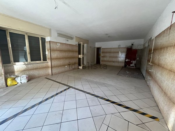 locale commerciale in affitto ad Ottaviano