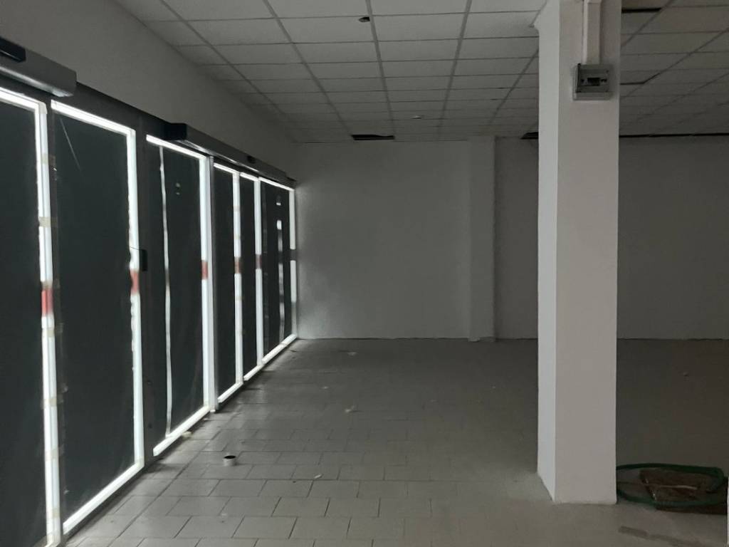 negozio in affitto ad Ottaviano