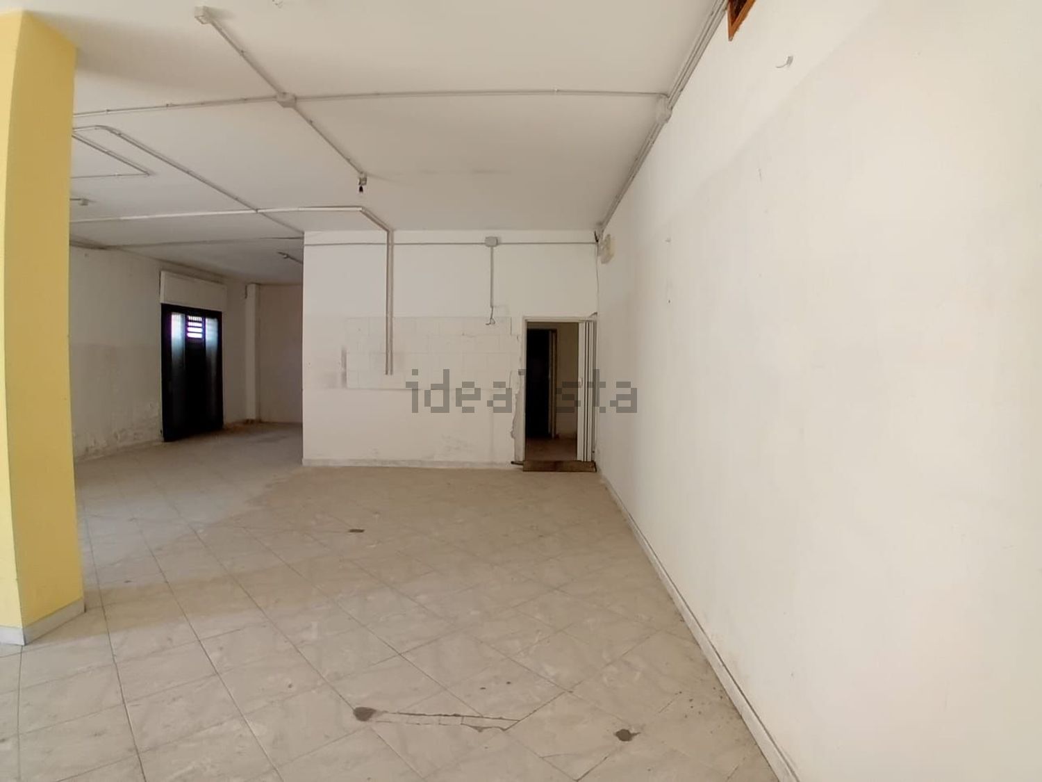 locale commerciale in affitto ad Ottaviano