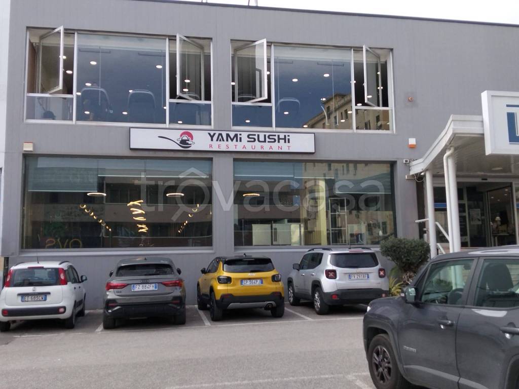 negozio in affitto ad Ottaviano