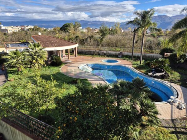 casa indipendente in affitto ad Ottaviano