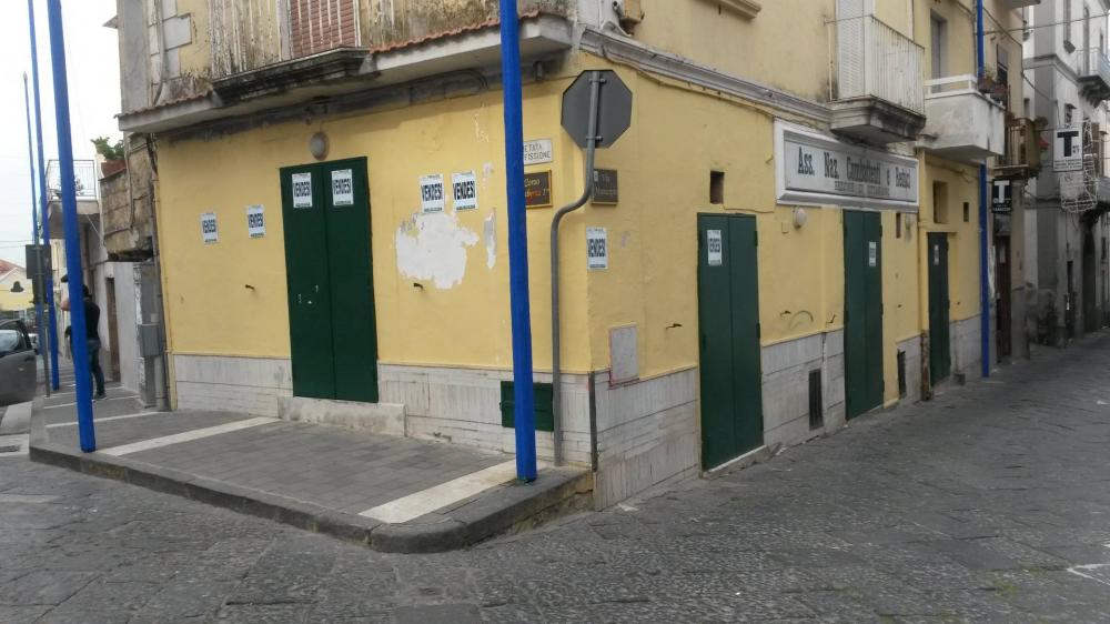 locale commerciale in affitto ad Ottaviano