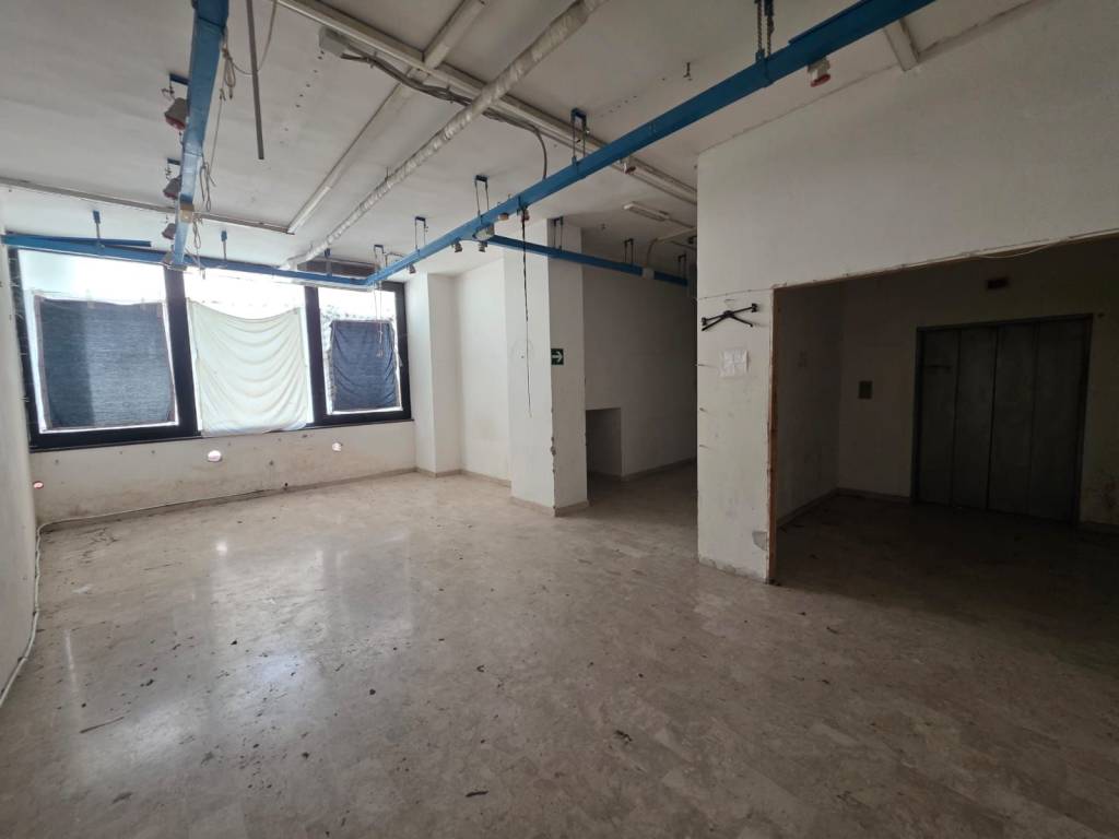 locale commerciale in affitto ad Ottaviano