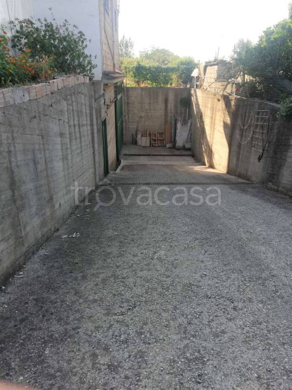 locale commerciale in affitto ad Ottaviano