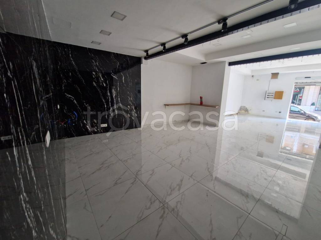 locale commerciale in affitto ad Ottaviano