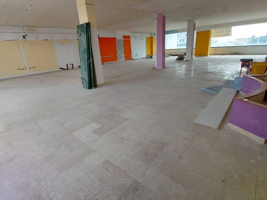 locale commerciale in affitto ad Ottaviano