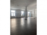 locale commerciale in affitto a Palma Campania