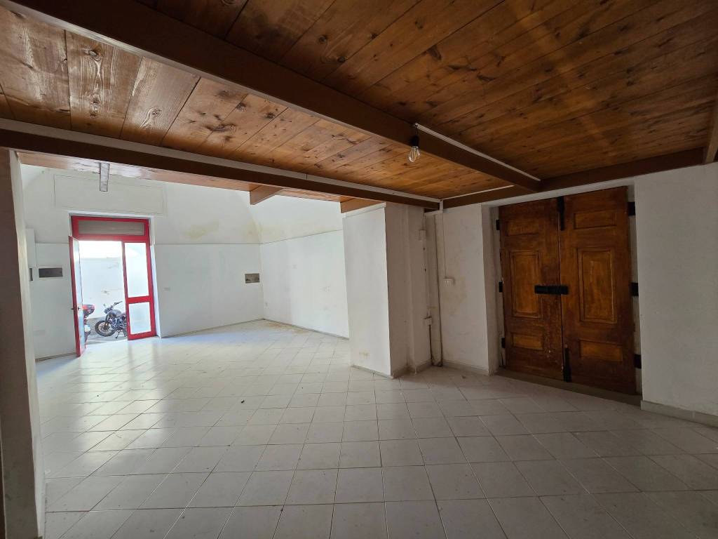 locale commerciale in affitto a Piano di Sorrento