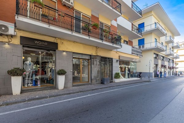 locale commerciale in affitto a Piano di Sorrento