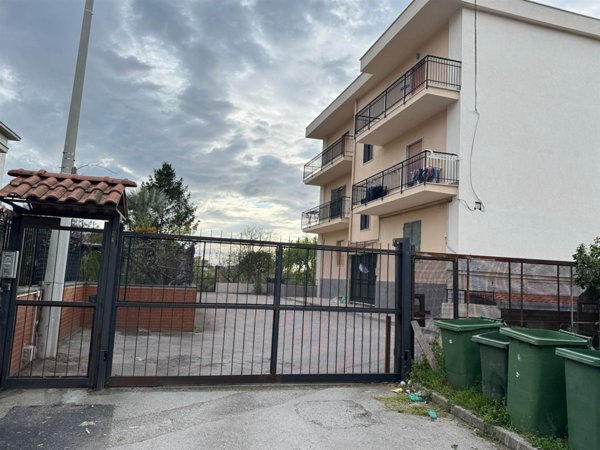 appartamento in affitto a Pollena Trocchia
