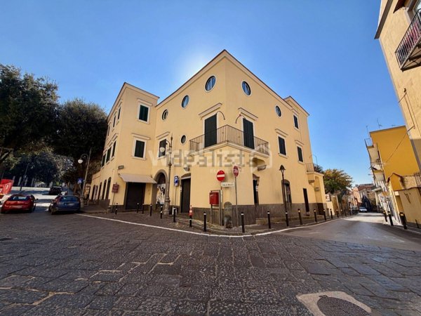 locale commerciale in affitto a Pollena Trocchia in zona Trocchia