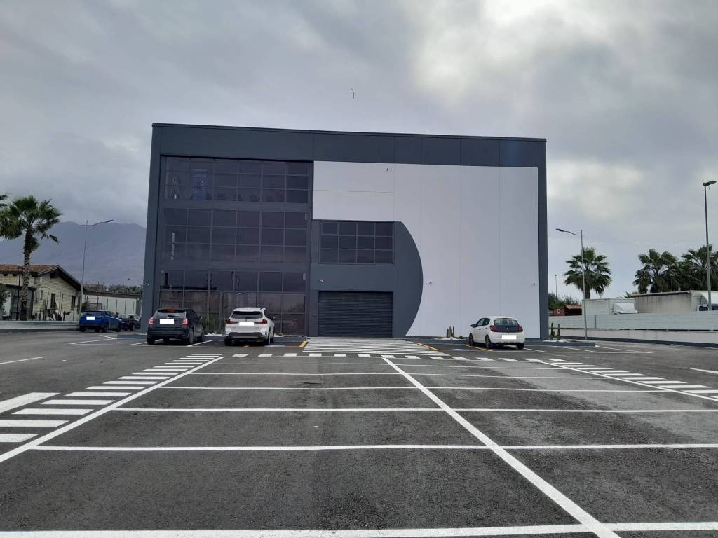 negozio in affitto a Pollena Trocchia in zona Musci