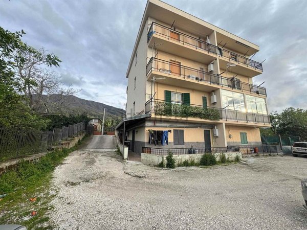 appartamento in affitto a Pollena Trocchia in zona Trocchia
