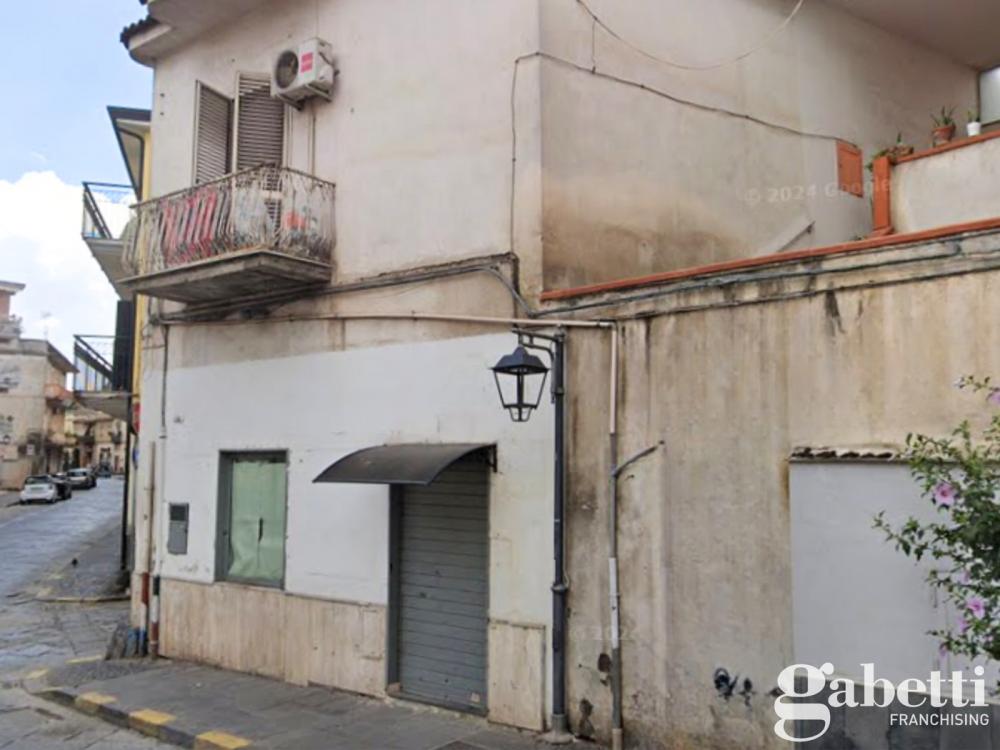 negozio in affitto a Pomigliano d'Arco